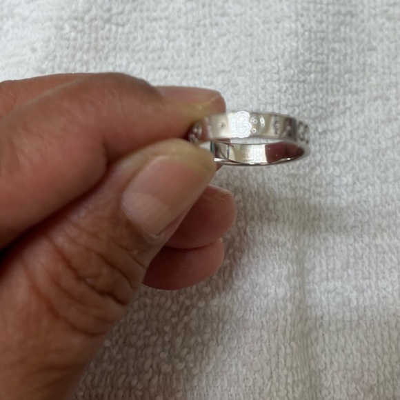 Authentic Gucci ring band  18k. Made  in Italy - Picture 5 of 10